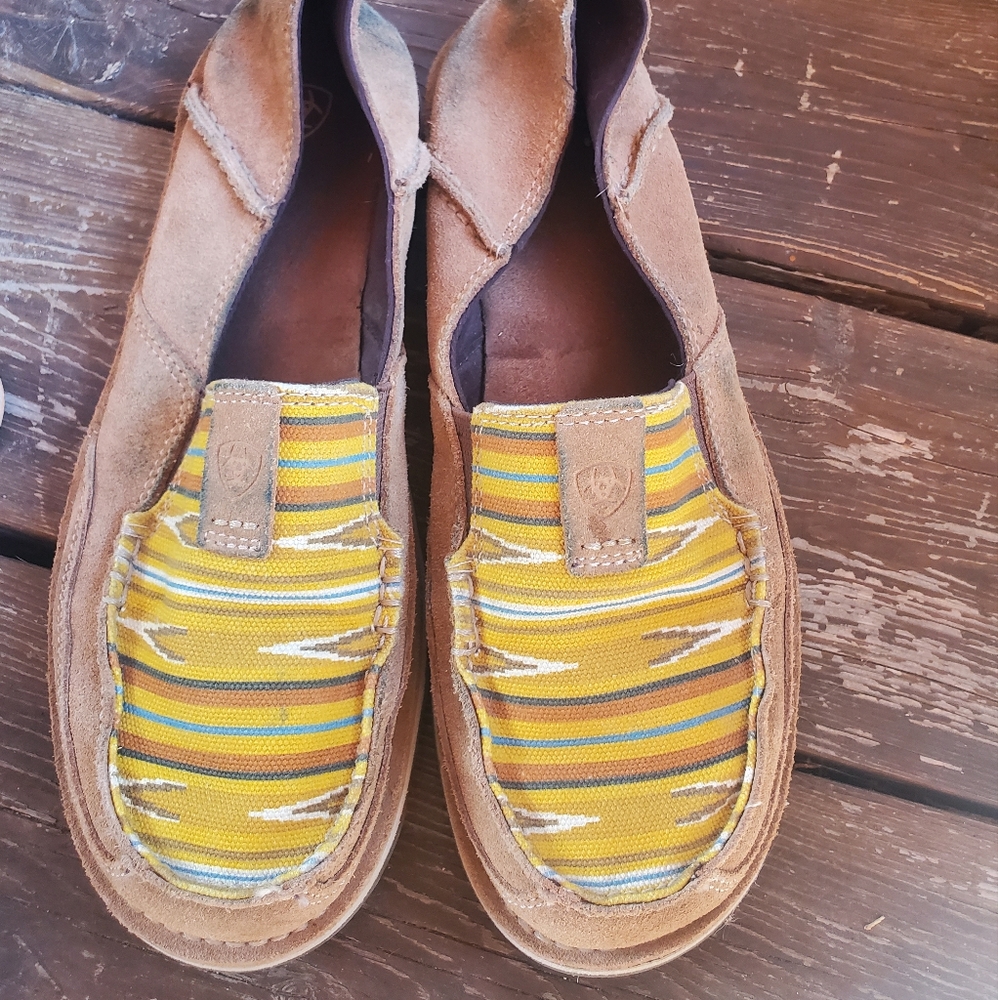 Ariat Cruisers